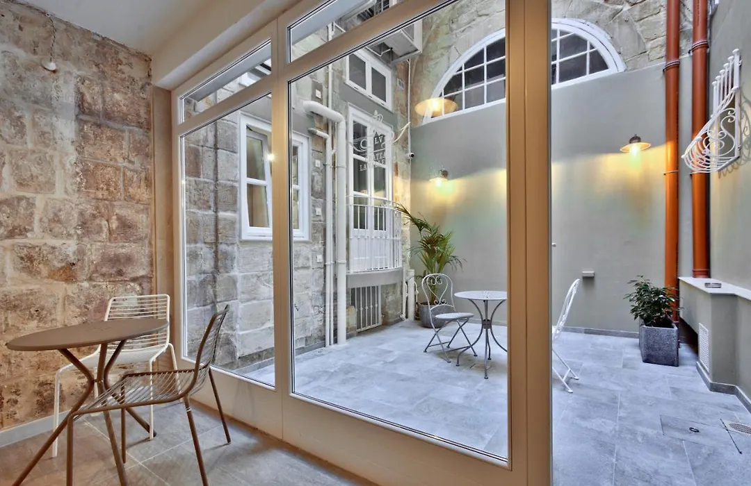 Chateau La Vallette - St. Elmo Suite-1